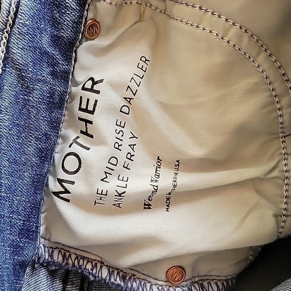 MOTHER Size 25 Mid Rise Dazzler Ankle Fray Jeans in Weekend Warrior - Picture 8 of 11